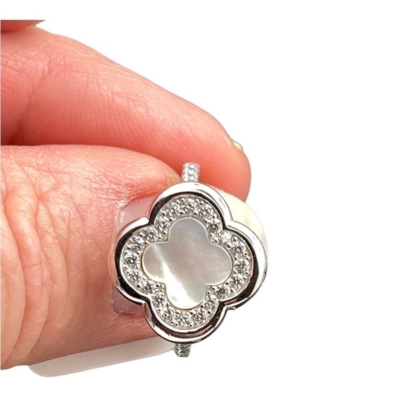 NWT Sterling Silver4 leaf Clover Ring mother of pearl face - Picture 1 of 12